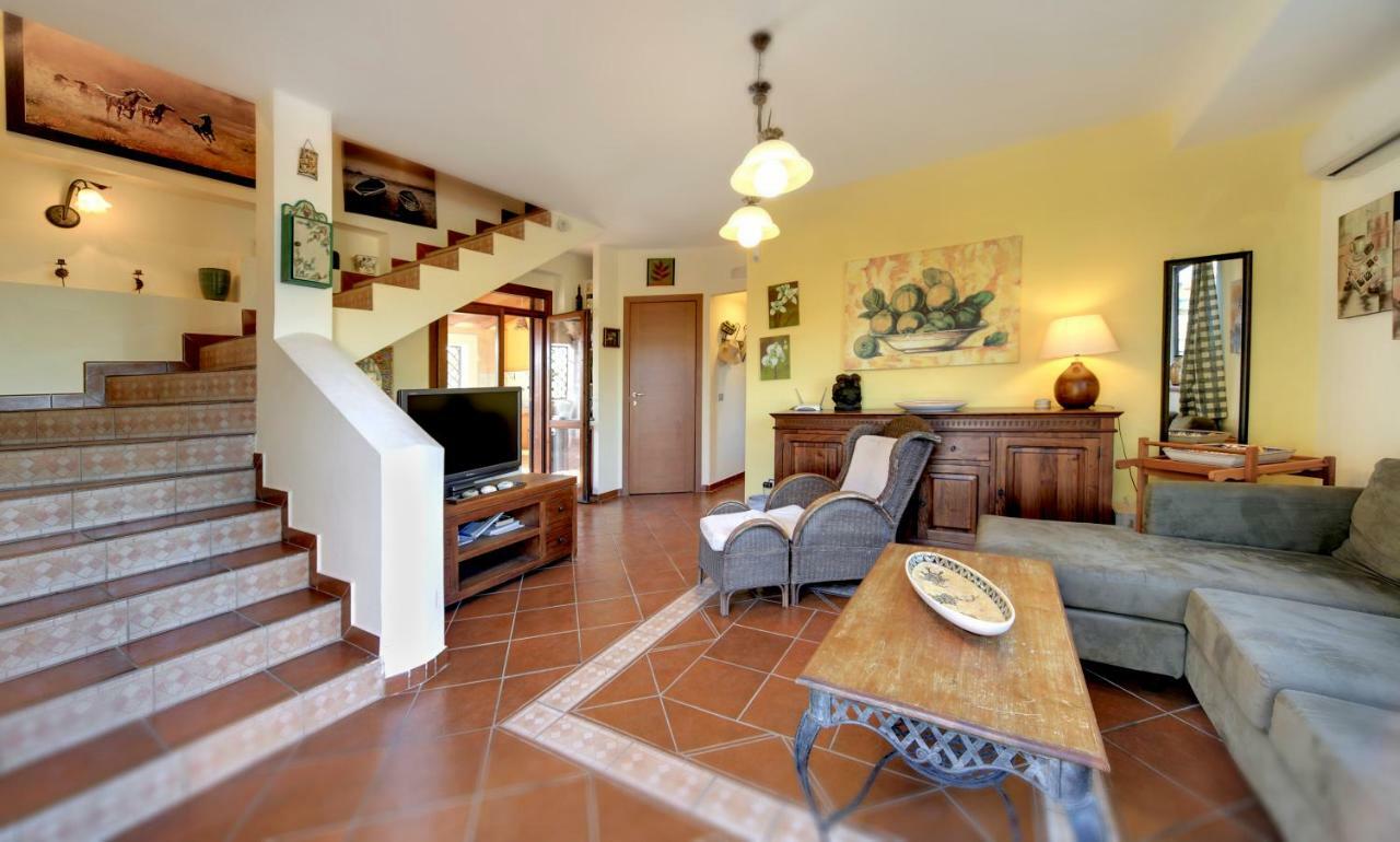 Villa Dell'Ulivo Марина ди Рагуса Екстериор снимка