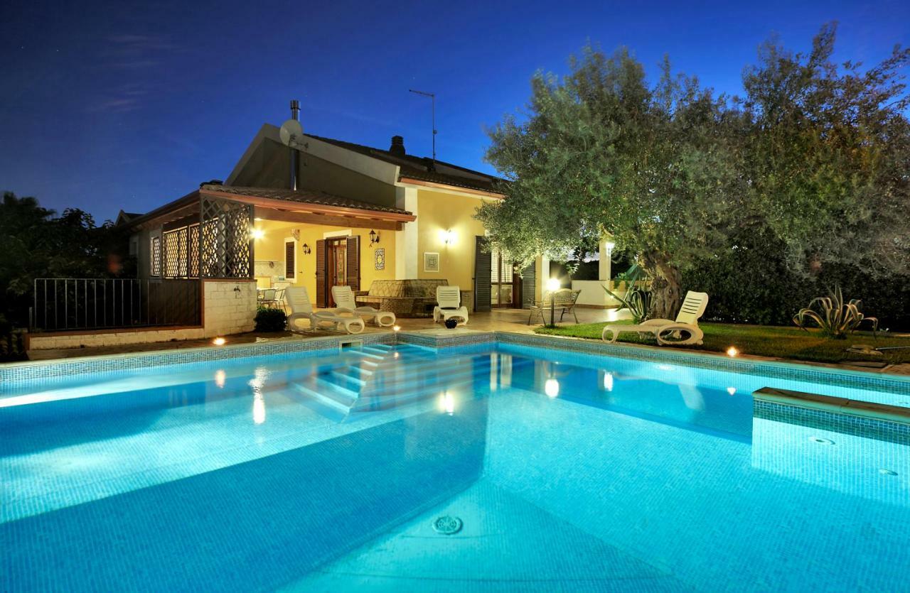 Villa Dell'Ulivo Марина ди Рагуса Екстериор снимка